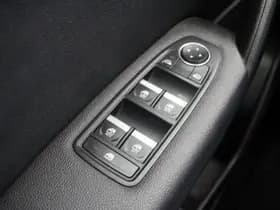 Renault Captur thumbnail 26