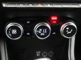 Renault Captur thumbnail 27
