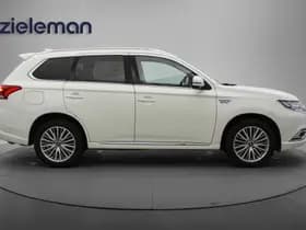 Mitsubishi Outlander thumbnail 18