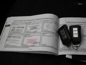 Mitsubishi Outlander thumbnail 4
