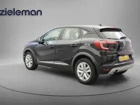 Renault Captur thumbnail 2