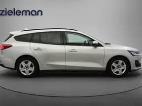 Ford Focus thumbnail 11