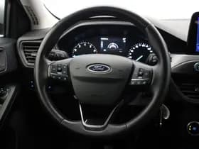 Ford Focus thumbnail 16
