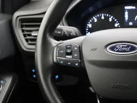 Ford Focus thumbnail 17