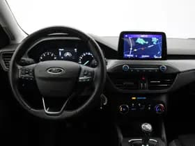Ford Focus thumbnail 3