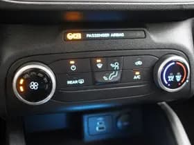 Ford Focus thumbnail 23