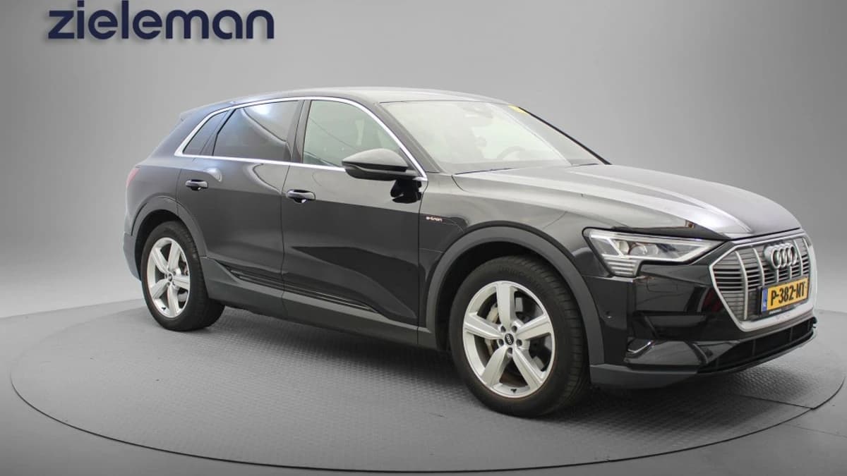 Audi e-tron — foto 1