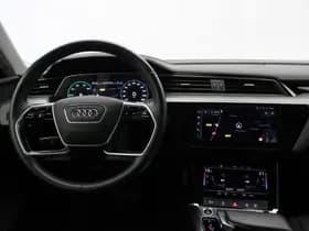 Audi e-tron thumbnail 4