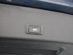 Audi e-tron thumbnail 9
