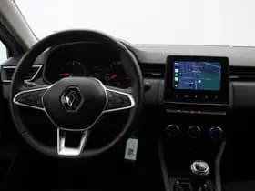 Renault Clio thumbnail 3