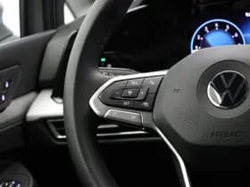 Volkswagen Golf thumbnail 19