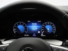 Volkswagen Golf thumbnail 21