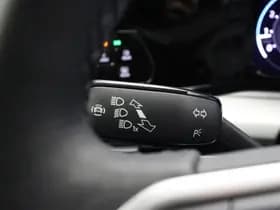 Volkswagen Golf thumbnail 22