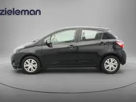 Toyota Yaris thumbnail 15