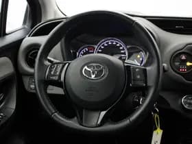 Toyota Yaris thumbnail 16
