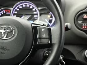 Toyota Yaris thumbnail 18
