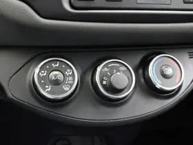 Toyota Yaris thumbnail 23