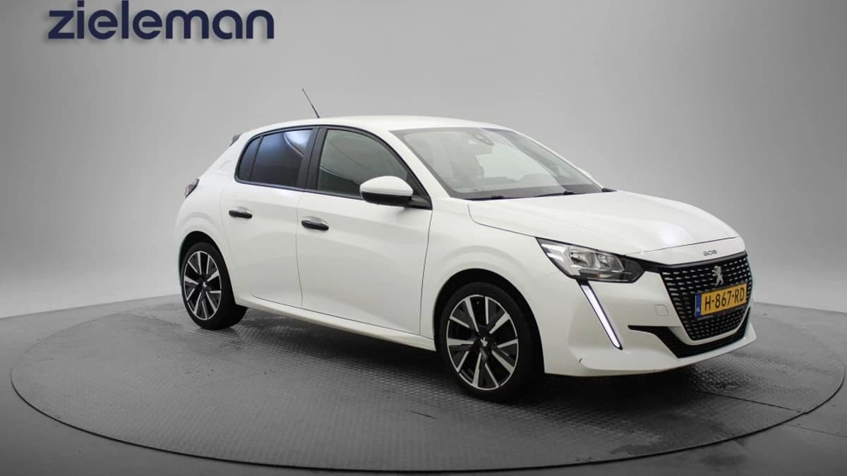 Peugeot 208 — foto 1