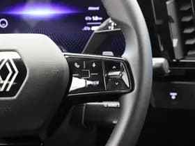 Renault Mégane E-Tech thumbnail 19