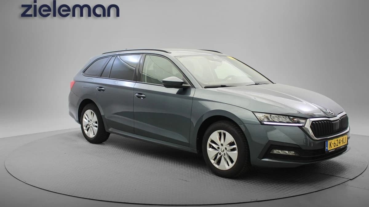 Škoda Octavia — foto 1