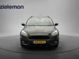 Ford Focus thumbnail 12