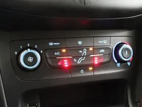 Ford Focus thumbnail 6