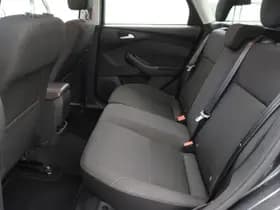 Ford Focus thumbnail 8