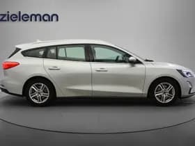 Ford Focus thumbnail 12
