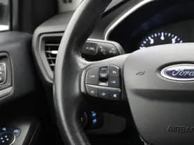 Ford Focus thumbnail 18