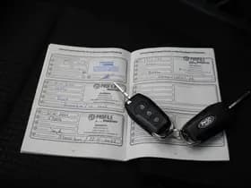 Ford Focus thumbnail 4