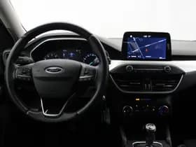 Ford Focus thumbnail 3