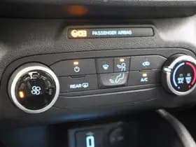 Ford Focus thumbnail 25