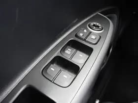 Hyundai i10 thumbnail 25