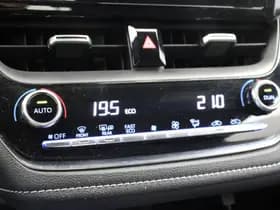 Toyota Corolla thumbnail 25