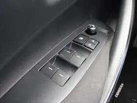 Toyota Corolla thumbnail 26
