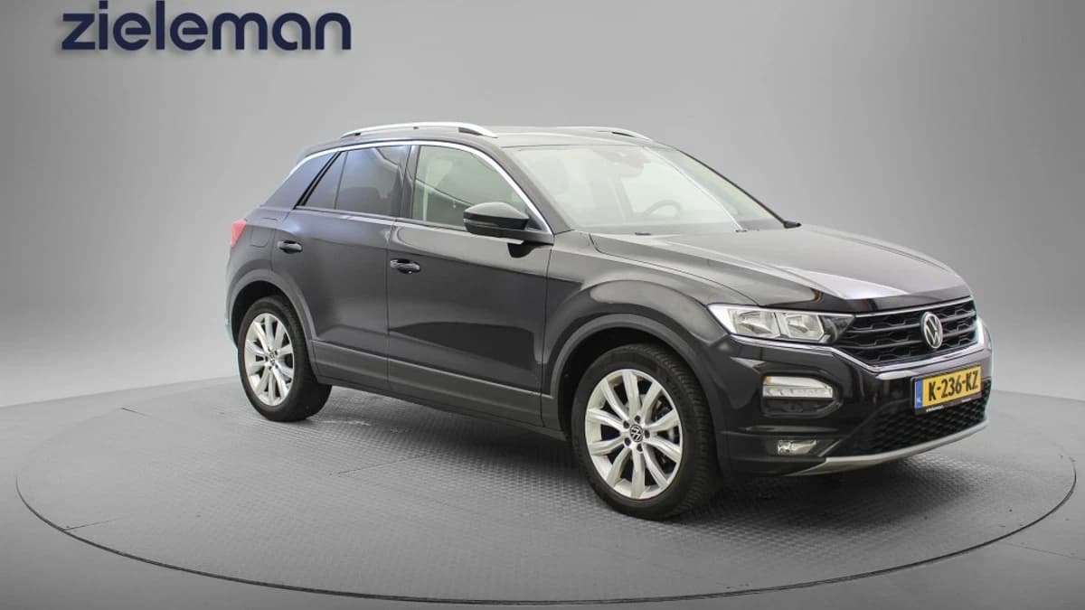 Volkswagen T-Roc — foto 1