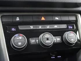 Volkswagen T-Roc thumbnail 24
