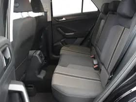 Volkswagen T-Roc thumbnail 6