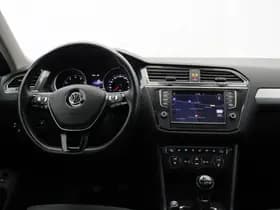 Volkswagen Tiguan thumbnail 3