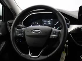 Ford Focus thumbnail 17