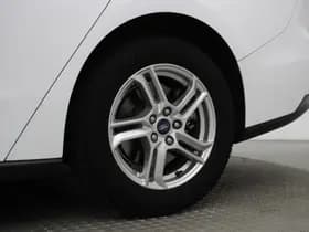 Ford Focus thumbnail 35