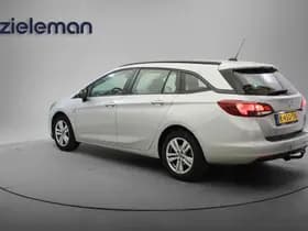 Opel Astra thumbnail 2
