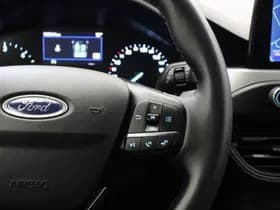 Ford Focus thumbnail 19