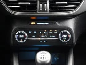 Ford Focus thumbnail 5