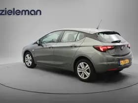 Opel Astra thumbnail 2