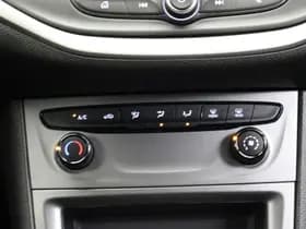 Opel Astra thumbnail 22