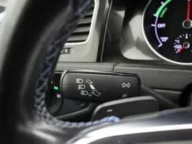 Volkswagen Golf thumbnail 22
