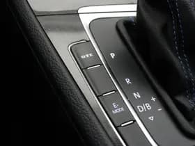 Volkswagen Golf thumbnail 25