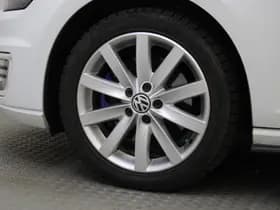 Volkswagen Golf thumbnail 28