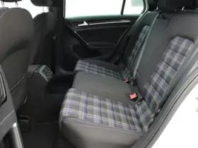 Volkswagen Golf thumbnail 8